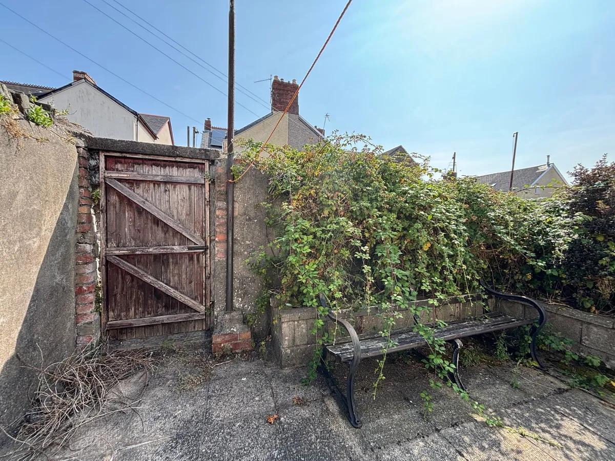 Station Street, Barry, CF63