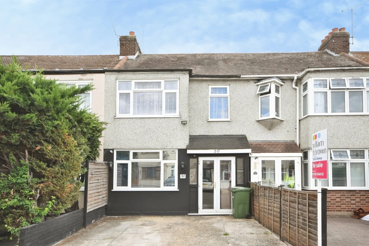 Beechfield Gardens, Romford