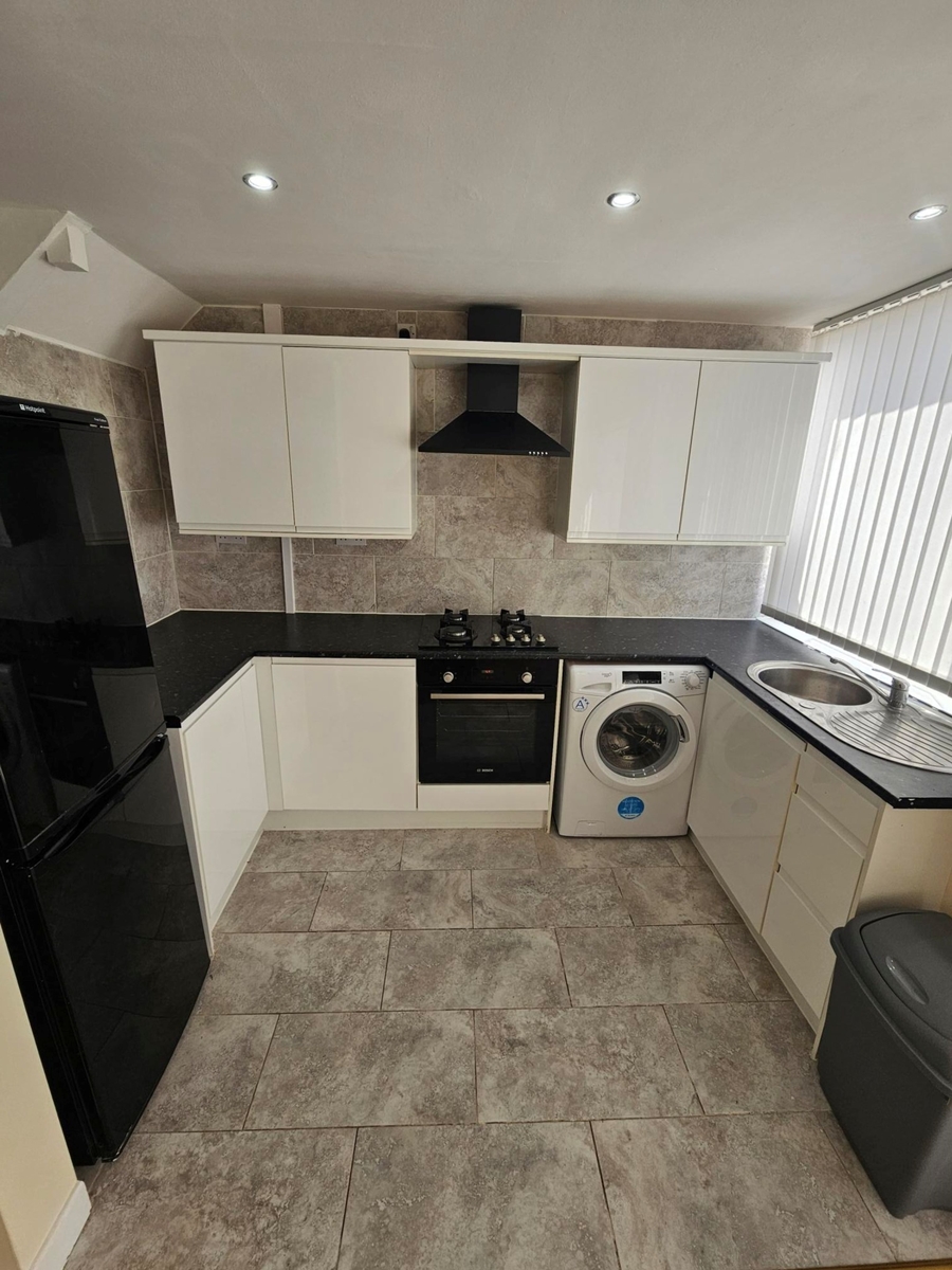 33 Crakston Close, Coventry Image 4