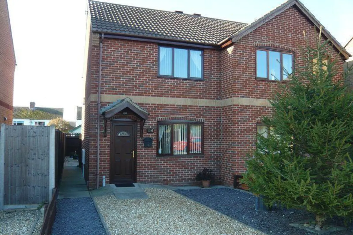Mulberry Close, LINCOLN