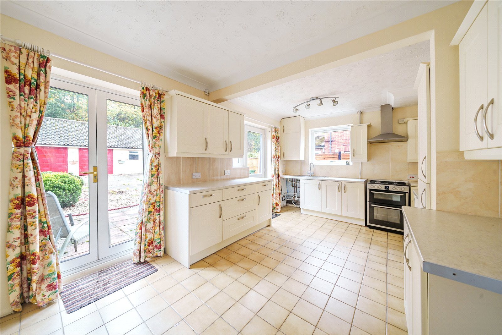 Bagshot Green, Bagshot, Surrey, GU19