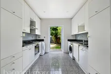 Wavendon Avenue, LONDON