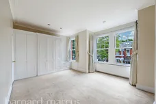 Wavendon Avenue, LONDON