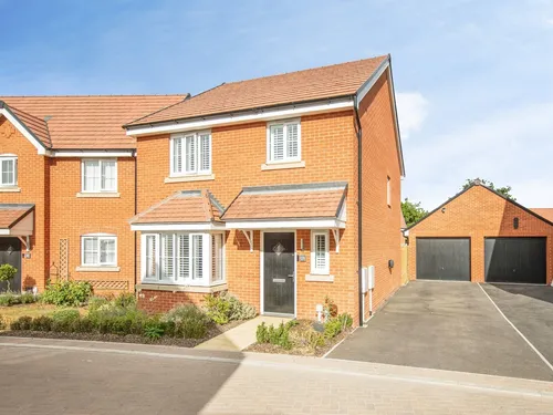 Bronze Barrow Way, Bramford, Ipswichphoto