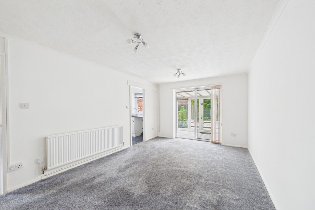 Gainsborough Drive, Halesworth Image 3