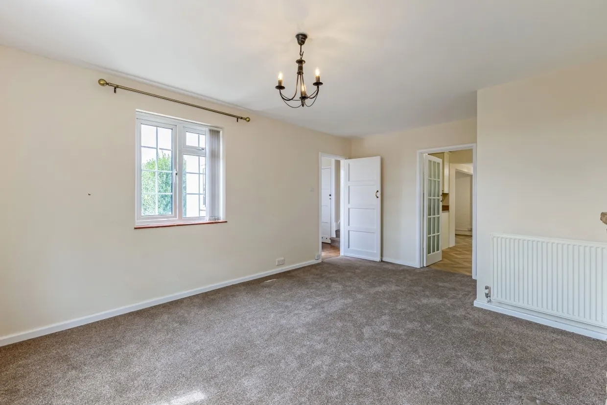 Sandridgebury Lane St. Albans AL3 photo 3