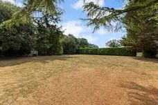 Sandridgebury Lane St. Albans AL3 photo 9