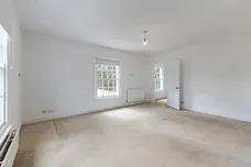 Sandridgebury Lane St. Albans AL3 photo 18