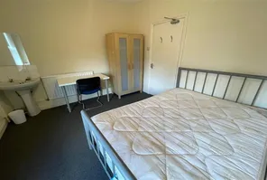 Main property image