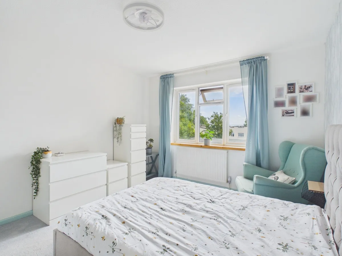 Pendine Close, Barry, CF62