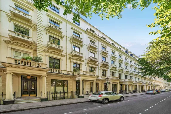 Queen's Gardens, London, W2