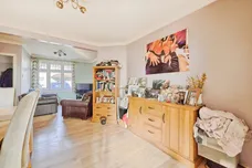River Avenue, Hoddesdon