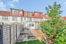River Avenue, Hoddesdon