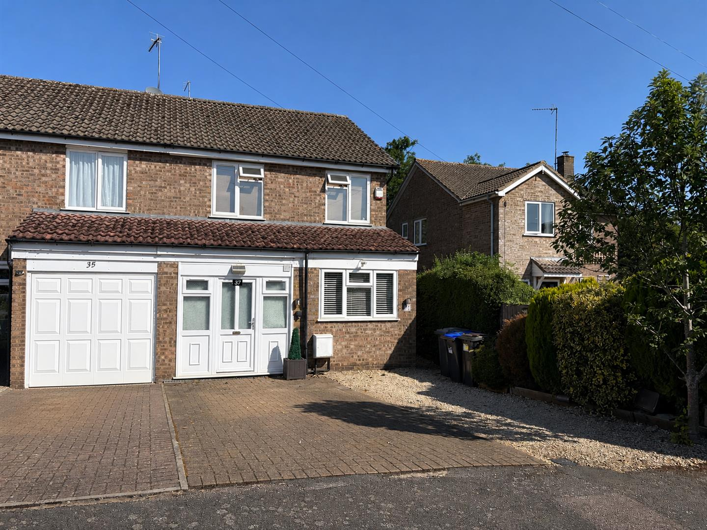 Greenwood Close, Byfield, Daventry Image 1