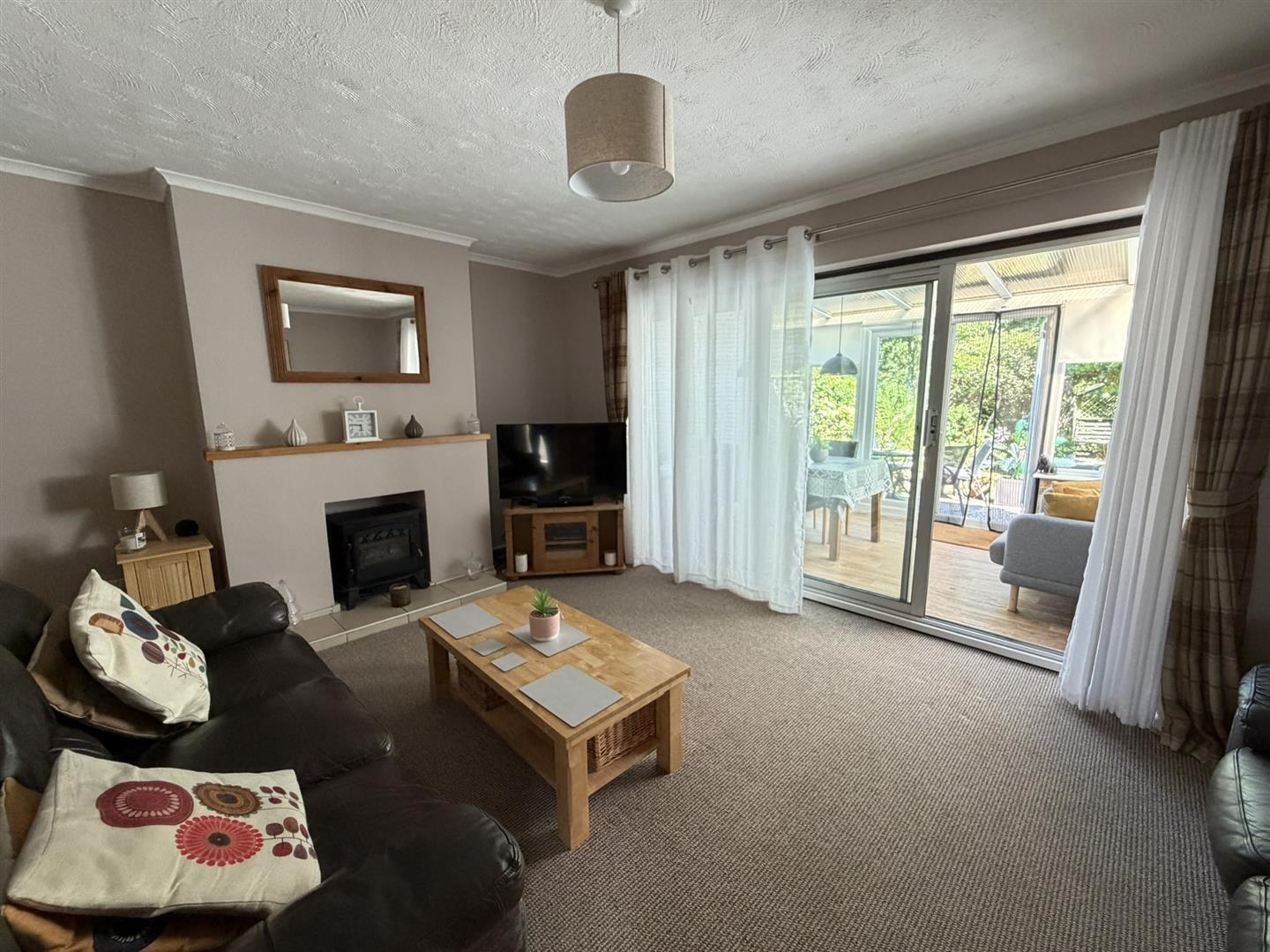 Greenwood Close, Byfield, Daventry Image 4