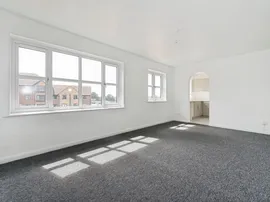 Riverdene Place, Southampton thumb 3