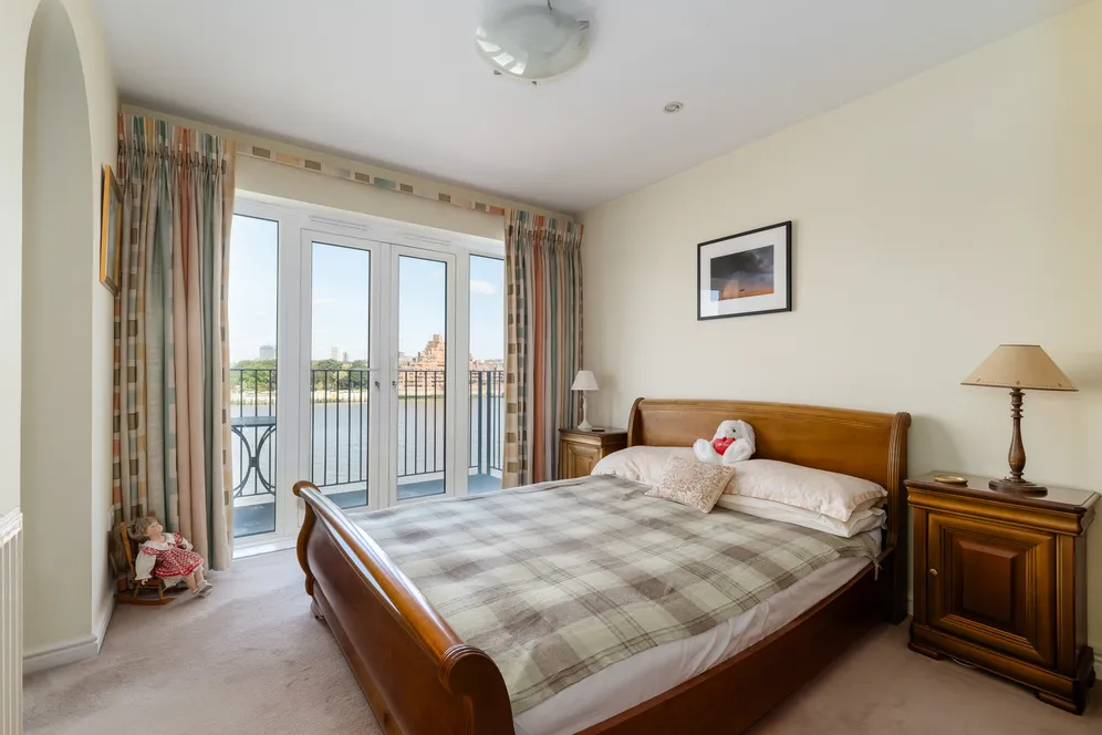 Abbotshade Road, London, SE16 photo 7