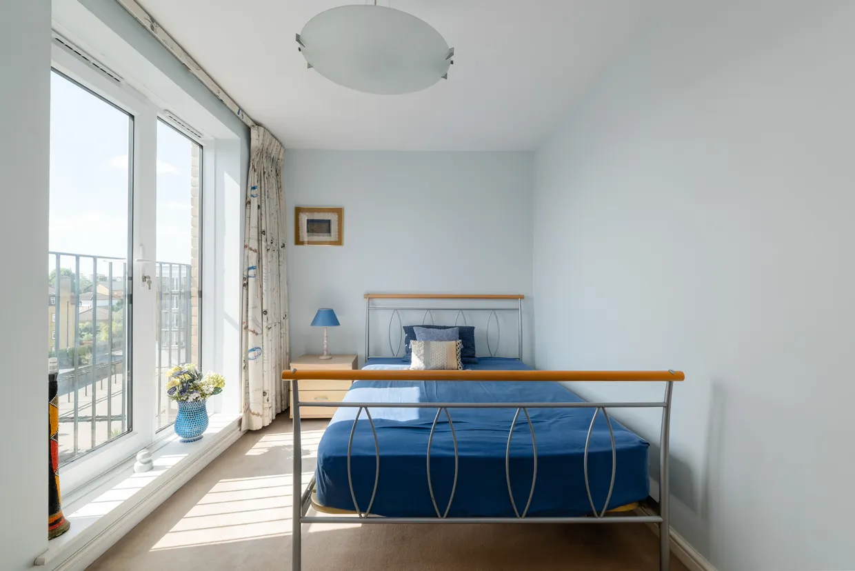 Abbotshade Road, London, SE16 photo 8