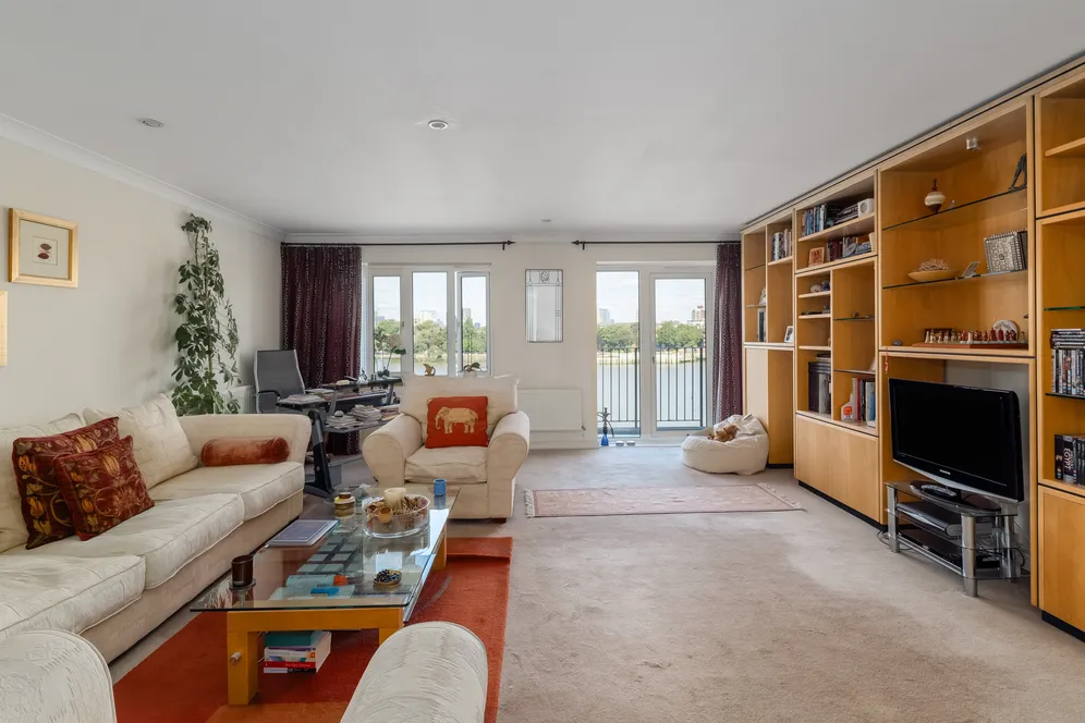 Abbotshade Road, London, SE16 photo 10