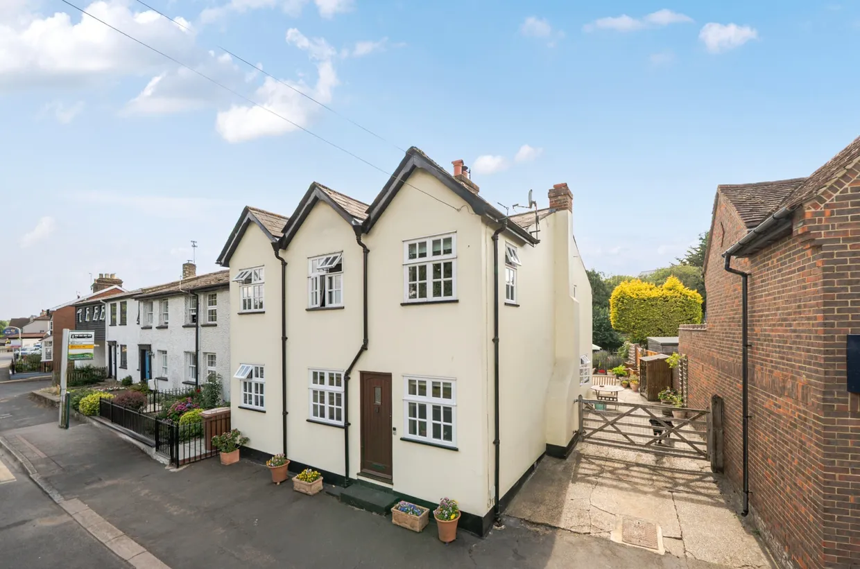 Buntingford Road, Puckeridge, Ware, SG11 photo 1