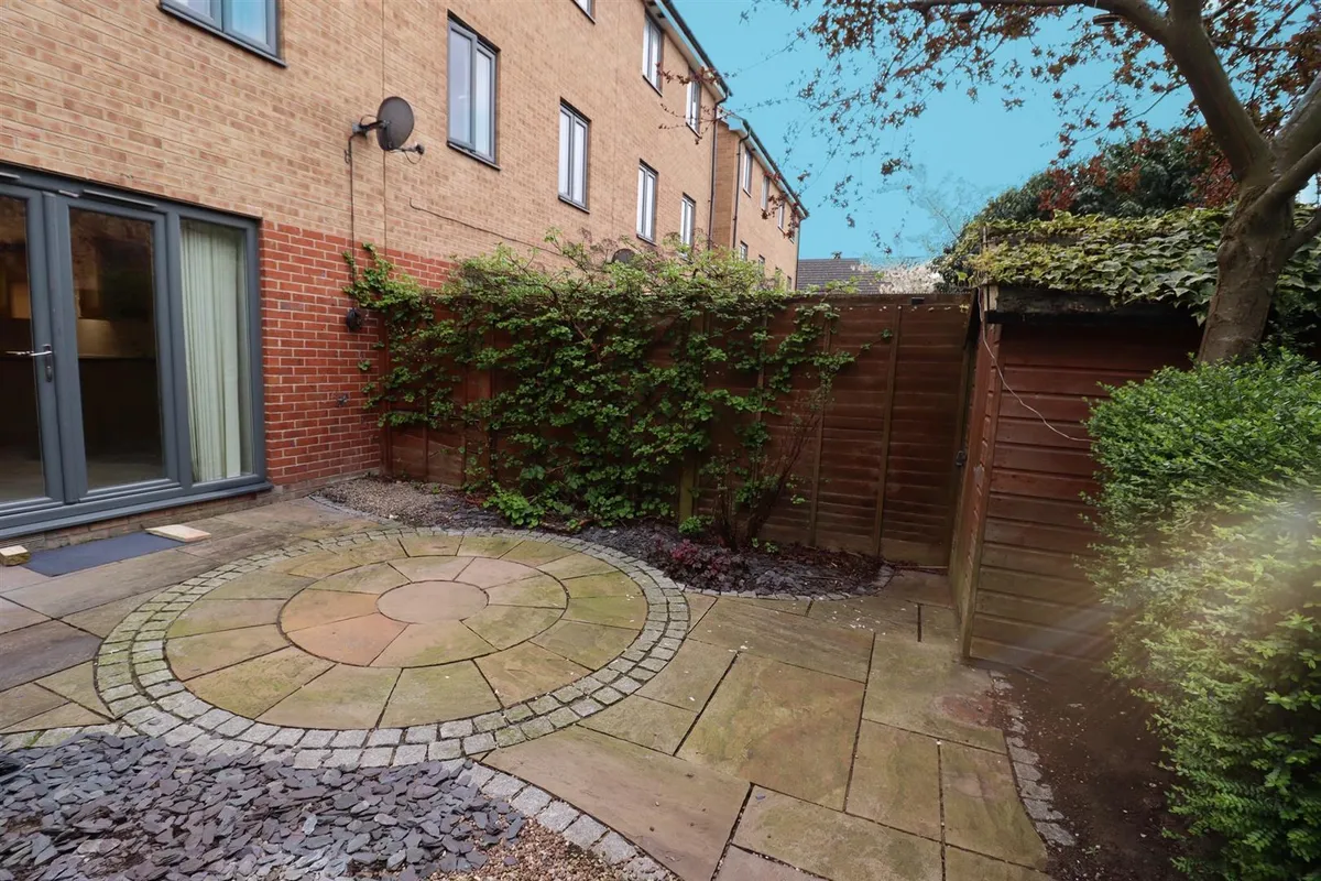Turner Close, Brough