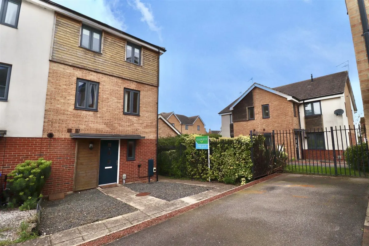 Turner Close, Brough