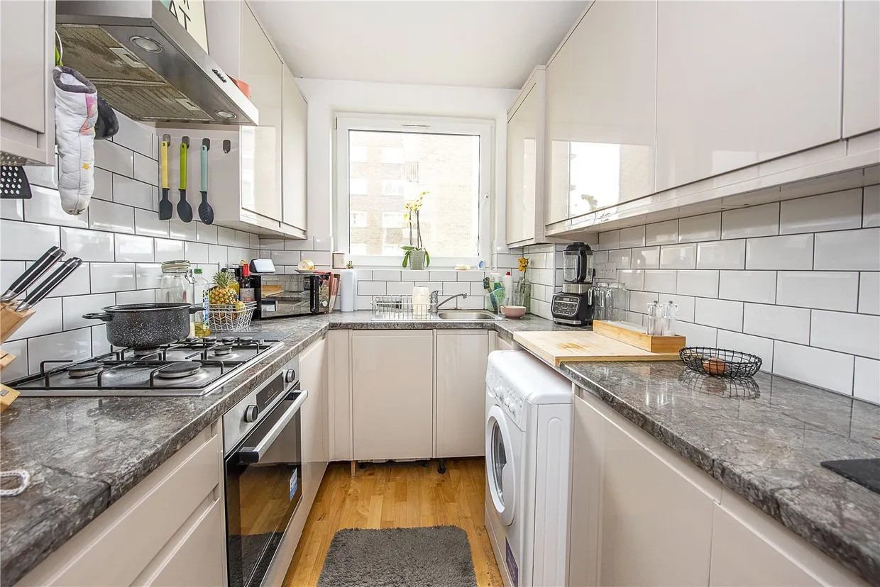 Putney Hill, London, SW15 photo 4