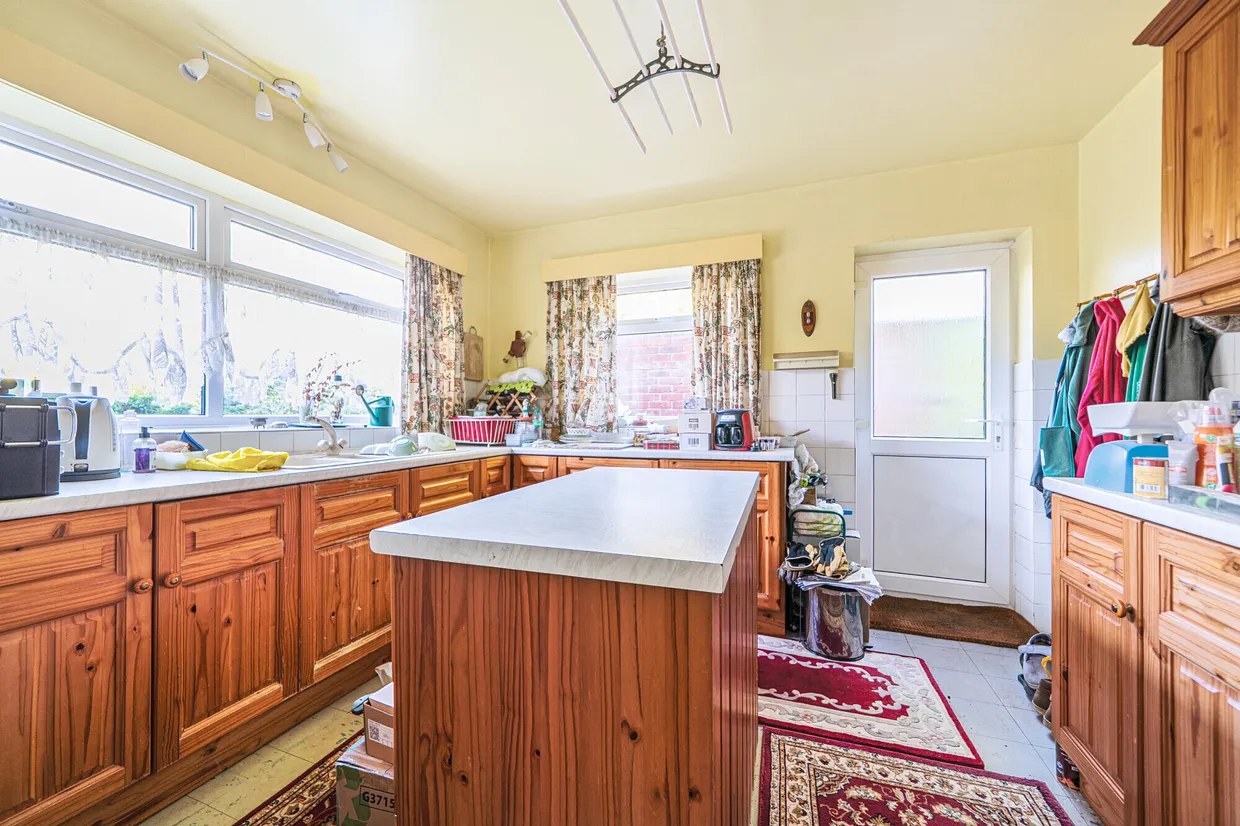 Northcliffe Drive, Totteridge, N20 photo 8