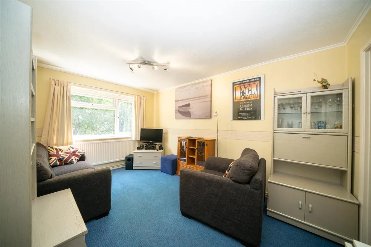 Waveney, Hemel Hempstead, Hertfordshire, HP2 6DQ
