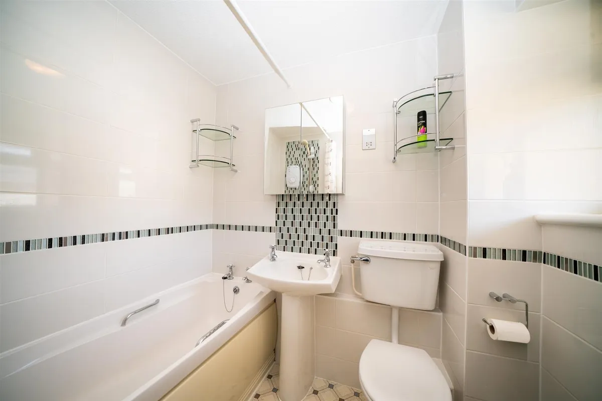 Waveney, Hemel Hempstead, Hertfordshire, HP2 6DQ