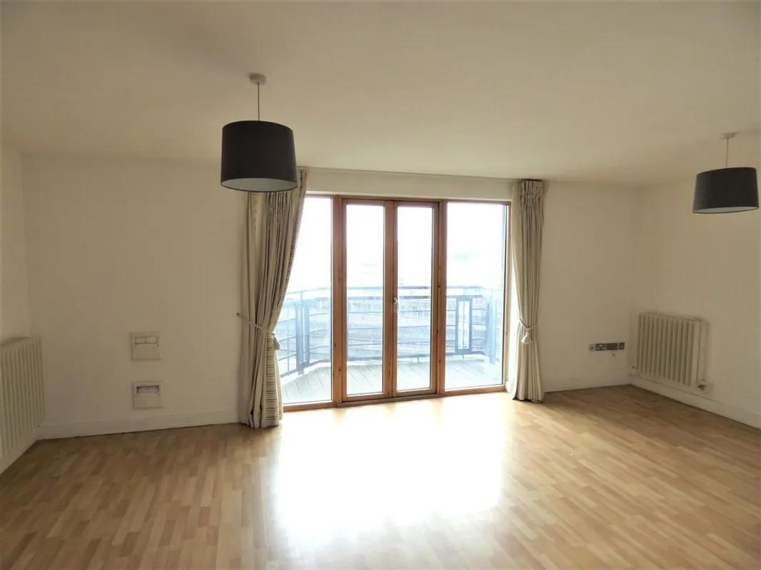  Western Beach Apartments Hanover Avenue, London, E16