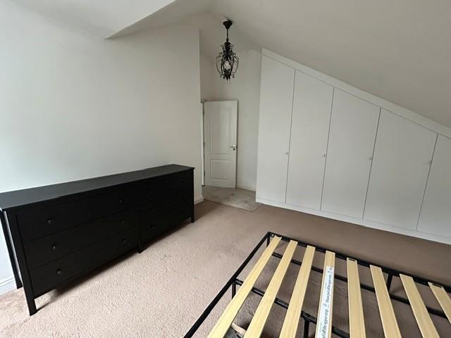 Iona Crescent, Cippenham Image 7