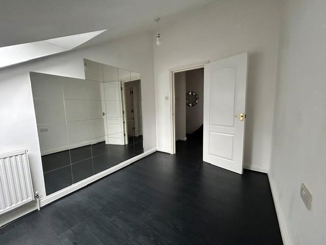 Iona Crescent, Cippenham Image 9