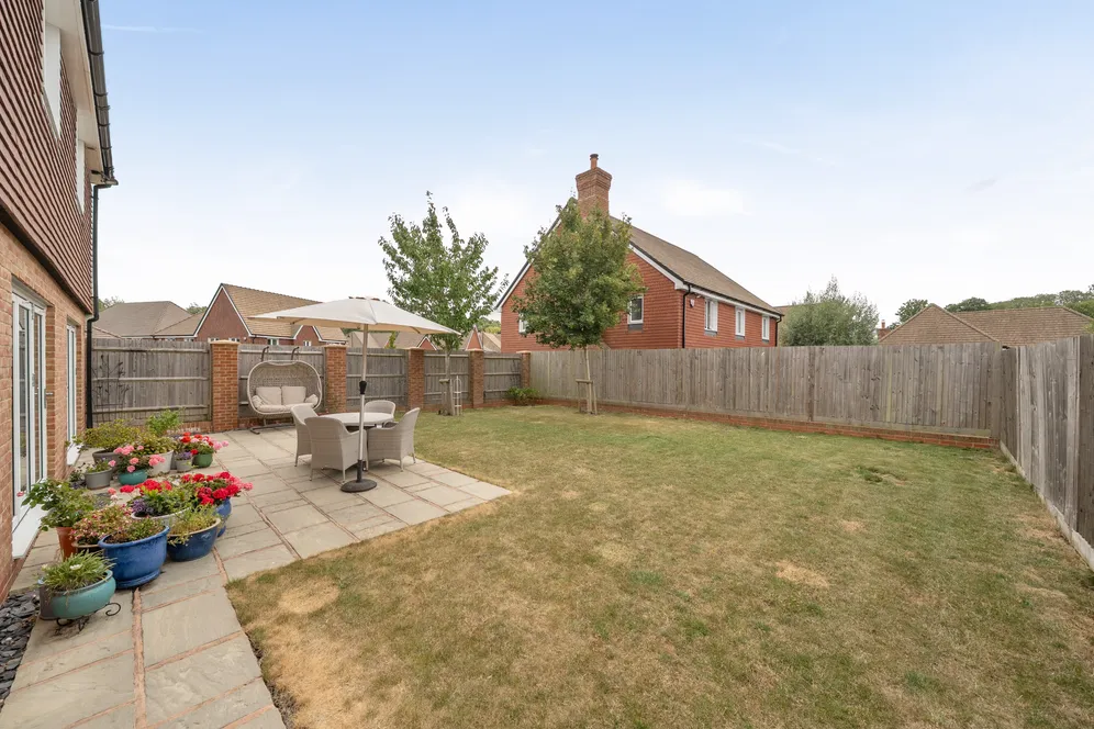 Hoadley Avenue, Burgess Hill, RH15 photo 15