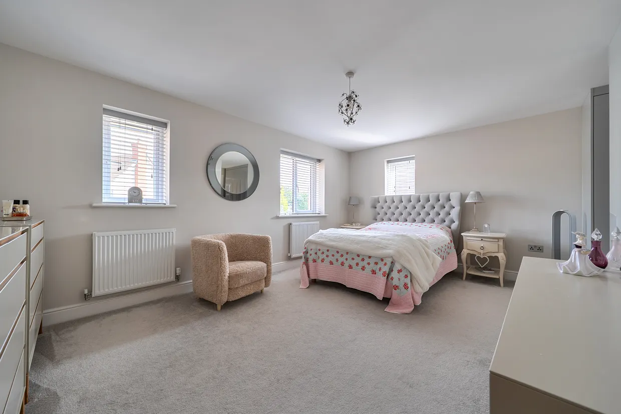 Hoadley Avenue, Burgess Hill, RH15 photo 11