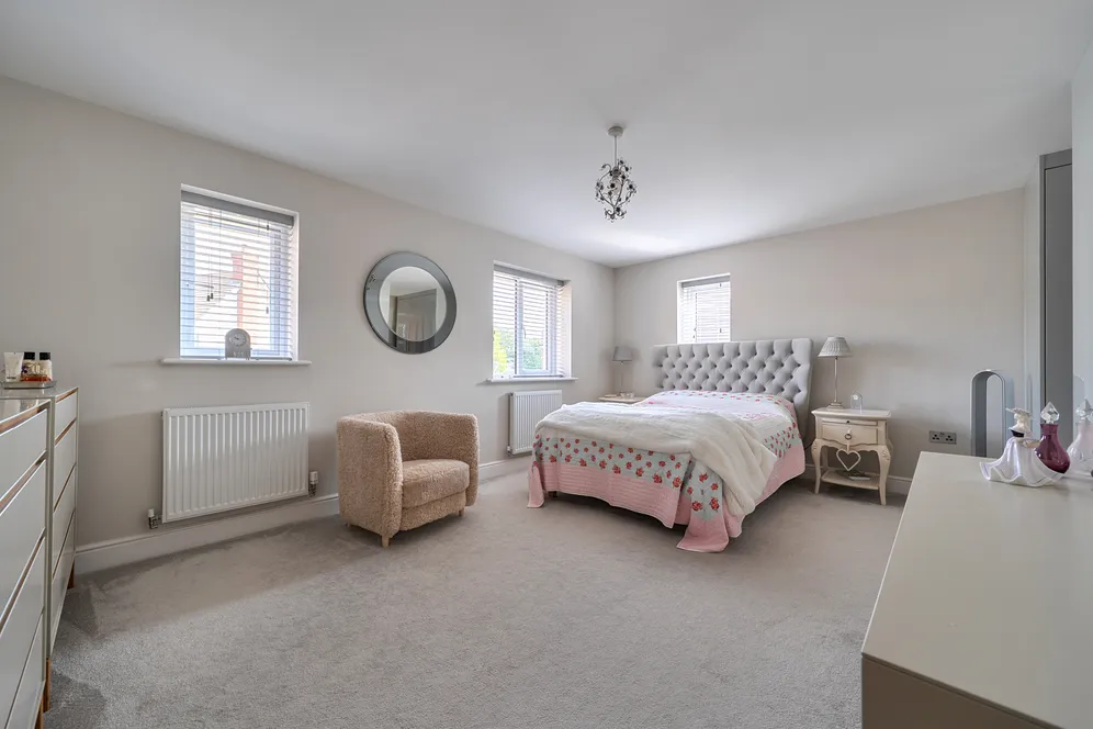 Hoadley Avenue, Burgess Hill, RH15 photo 11