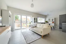 Hoadley Avenue, Burgess Hill, RH15 photo 7