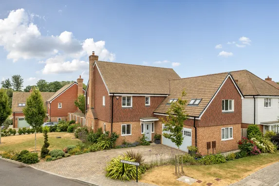 Hoadley Avenue, Burgess Hill, RH15