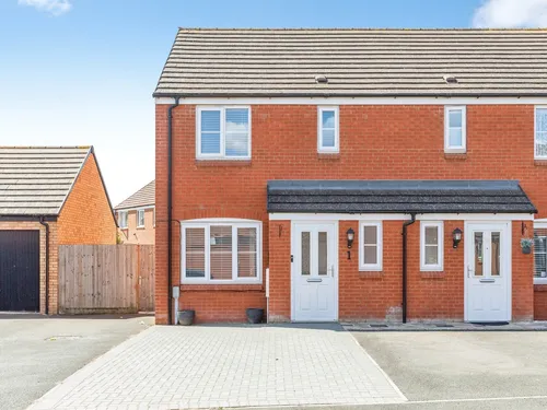 Speight Crescent, KETTERINGphoto