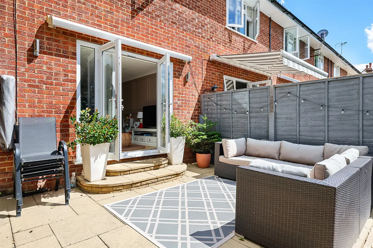 Owen Place, Leatherhead, Surrey, KT22
