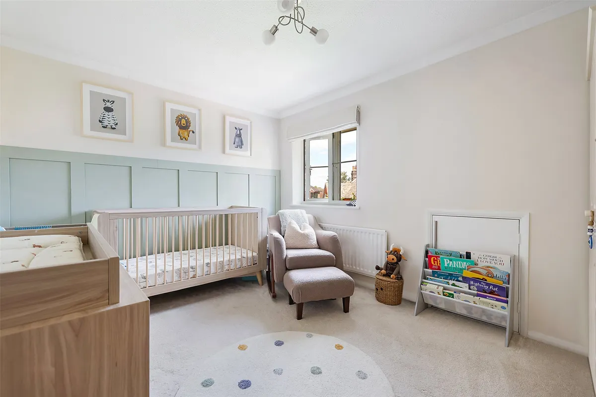 Owen Place, Leatherhead, Surrey, KT22