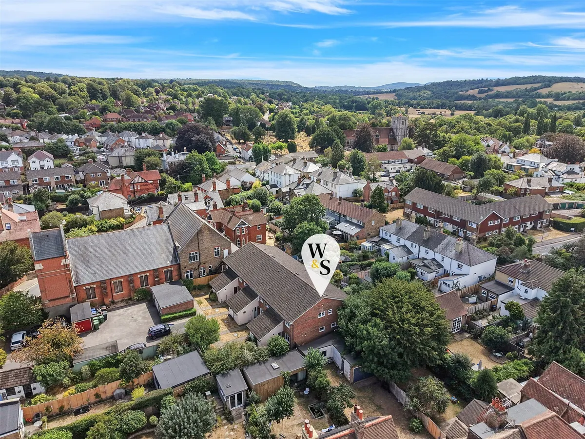 Owen Place, Leatherhead, Surrey, KT22
