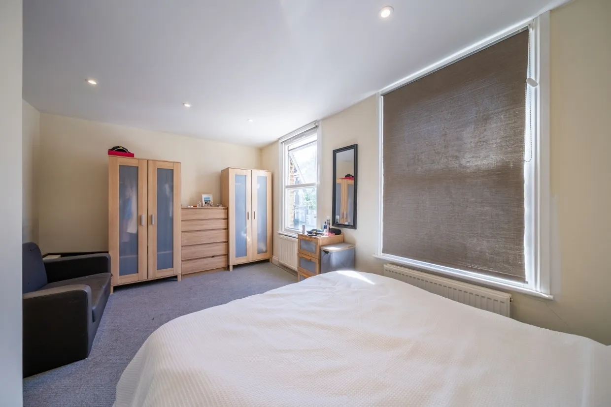 Ferndale Road London SW4 photo 14