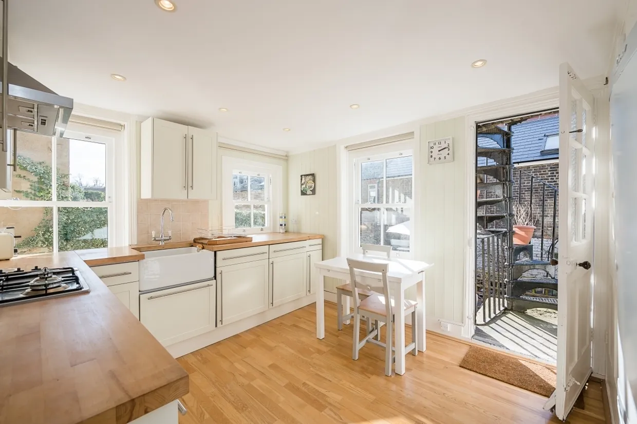 Liston Road, Clapham,SW4 photo 3