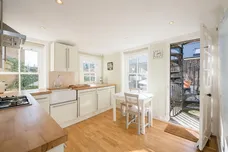 Liston Road, Clapham,SW4 photo 3
