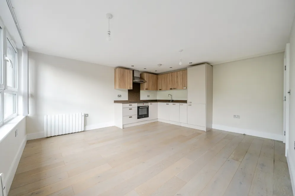 Furlong Road, Bourne End, SL8 photo 5