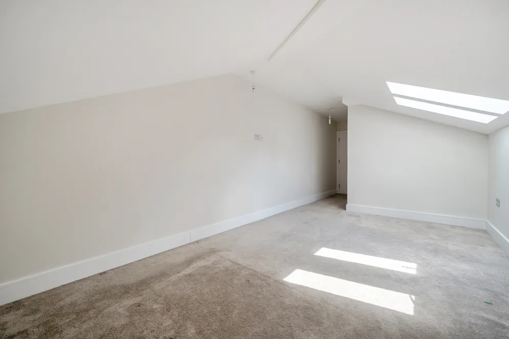 Furlong Road, Bourne End, SL8 photo 12
