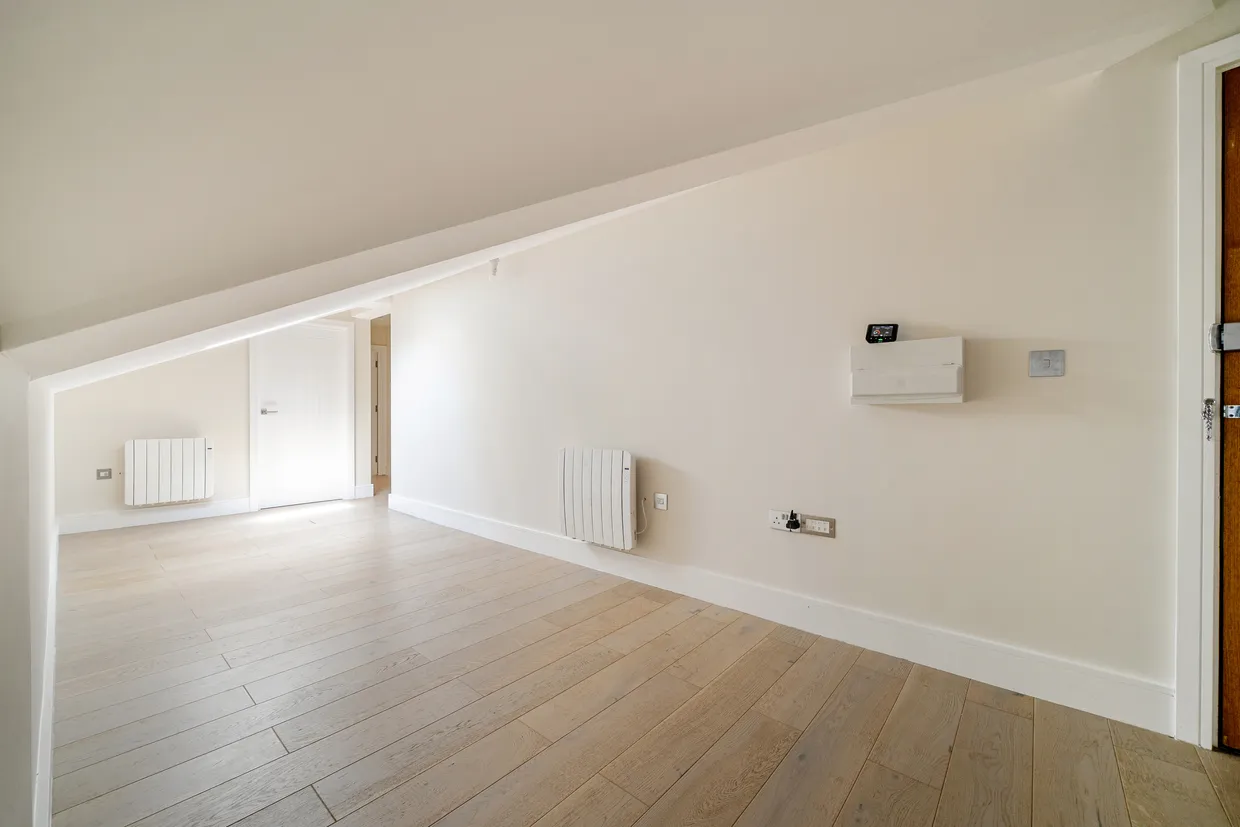 Furlong Road, Bourne End, SL8 photo 13