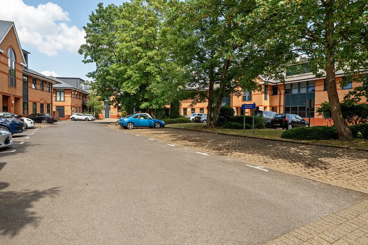 Furlong Road, Bourne End, SL8 photo 16