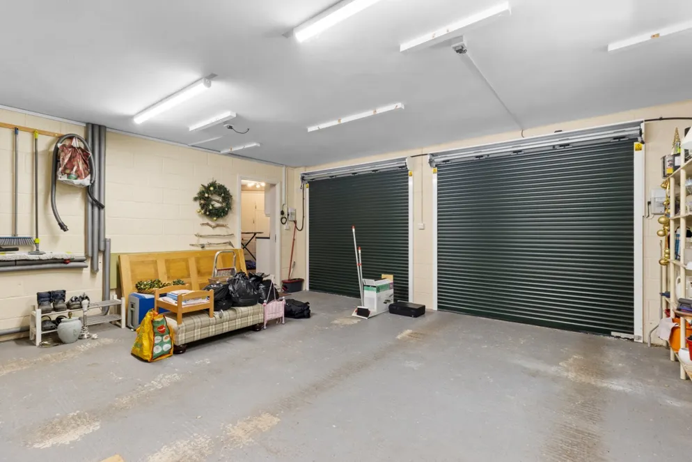 Property carousel item 32
